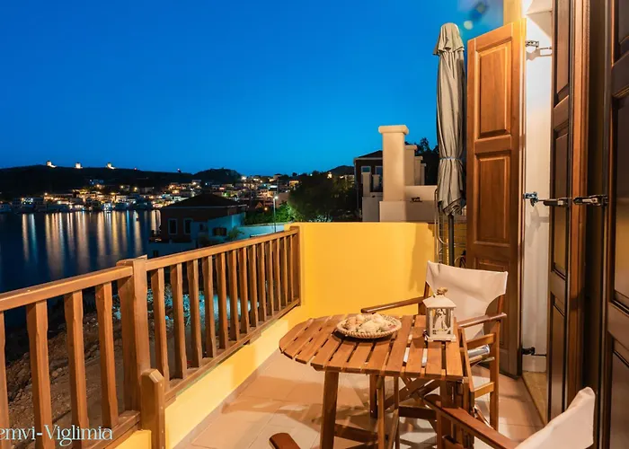 Remvi Seaside * Chalki Town