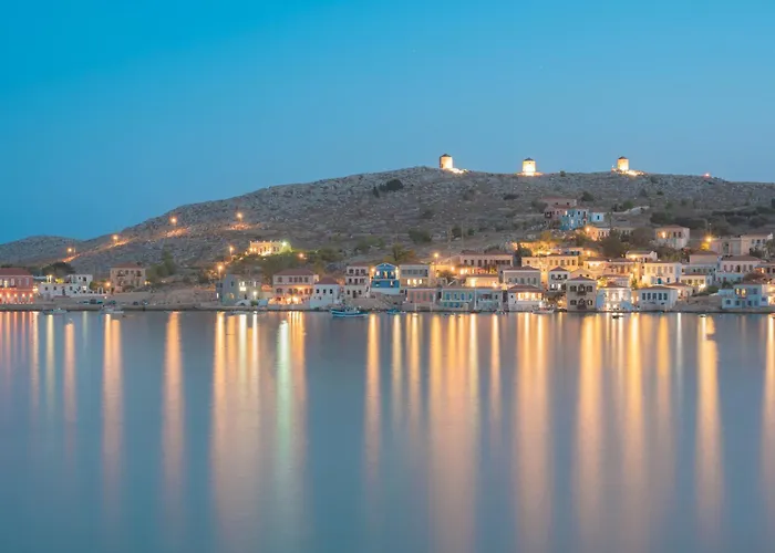 Casa de Férias Remvi Seaside Chalki Town