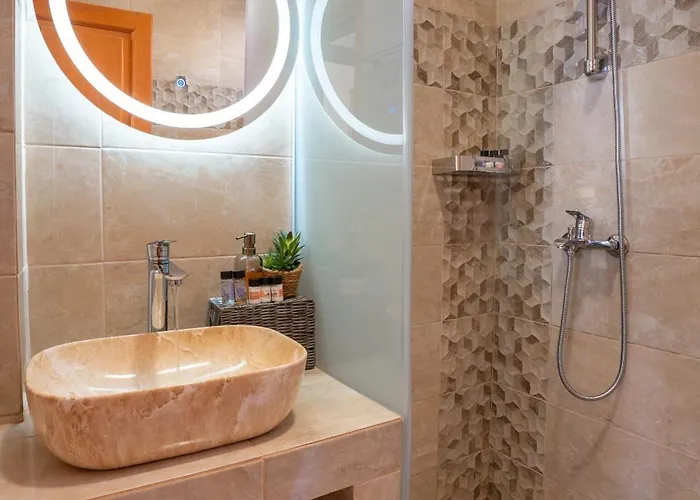 Remvi Seaside Casa de Férias Chalki Town